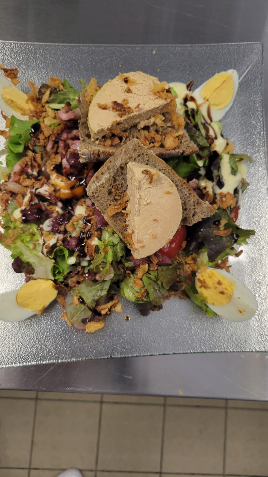 Salade gourmande au foie gras